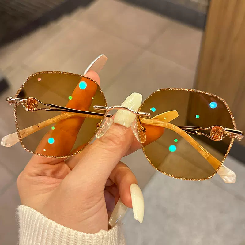 Airy sunglasses😎